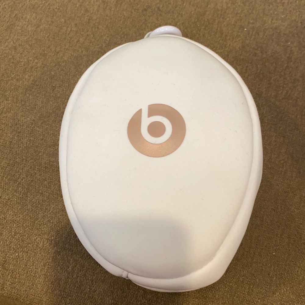 Beats wireless headphone